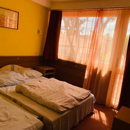 Rev Szallo Balaton * Szántód