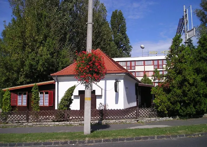 Rev Szallo Balaton Szántód